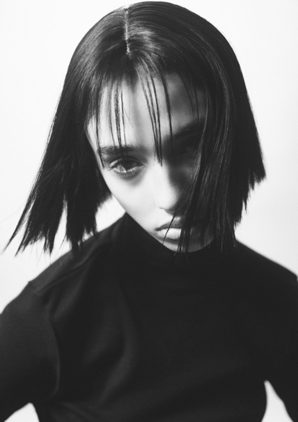 山崎 知里の作品